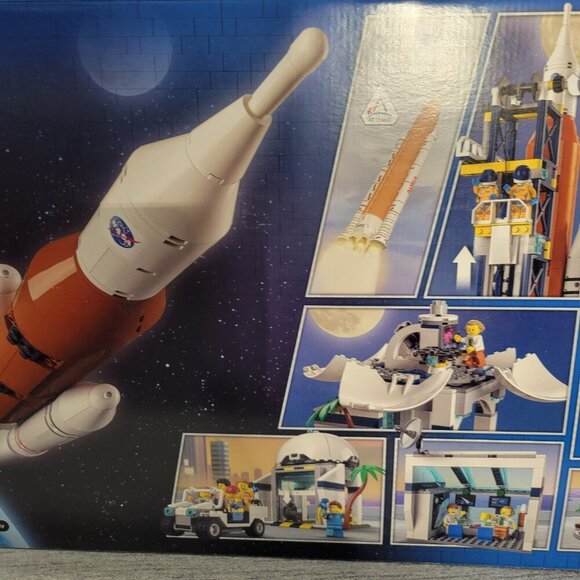 LEGO City Rocket Launch Center Building Toy Set 60351 - Picture 9 of 11